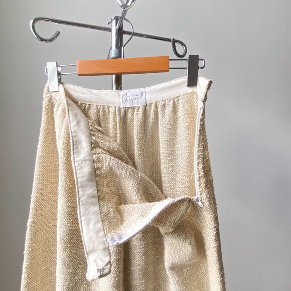 🍂 70s Vintage Cream & Tan A-Line Knitted Maxi Wool Skirt with Beige Horizontal - Picture 2 of 6